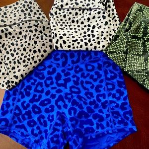 Balance green snakeskin leggings